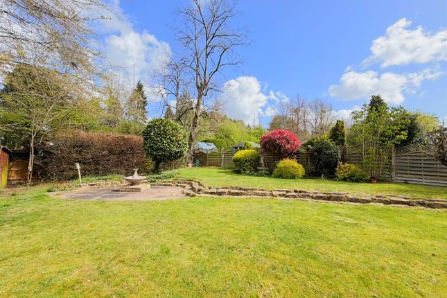 30, Hollies Way, Leicester photo 4