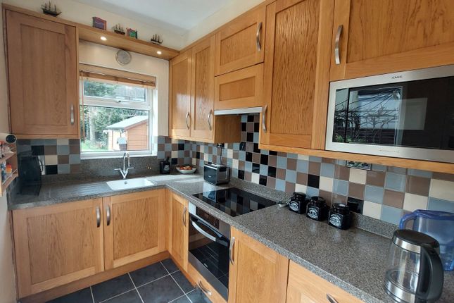 Avondale,, Smithfield Road, Maidenhead photo 3