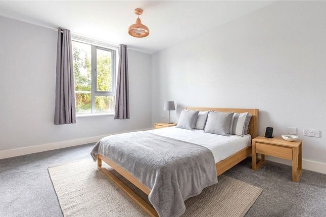 303, Armidale Place, Bristol photo 2