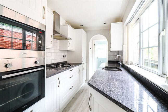 155, Albert Street, Hampshire photo 2