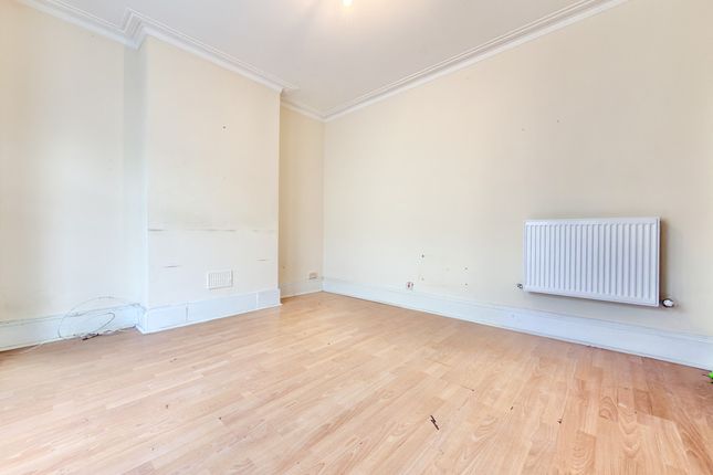 Harpour Road, BARKING photo 5