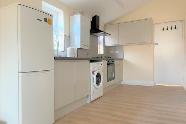 Thumbnail Flat to rent in Hertford Road, London