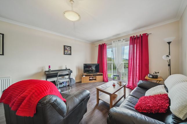 218/12 Eaglesham Road, Glasgow photo 2