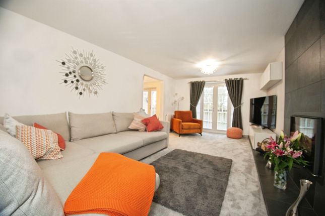 9, Bryn Dryslwyn, Bridgend photo 4
