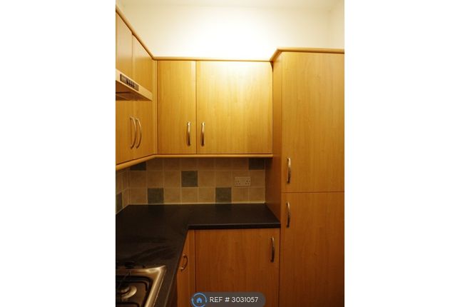Flat, Gardner Street, Glasgow photo 4