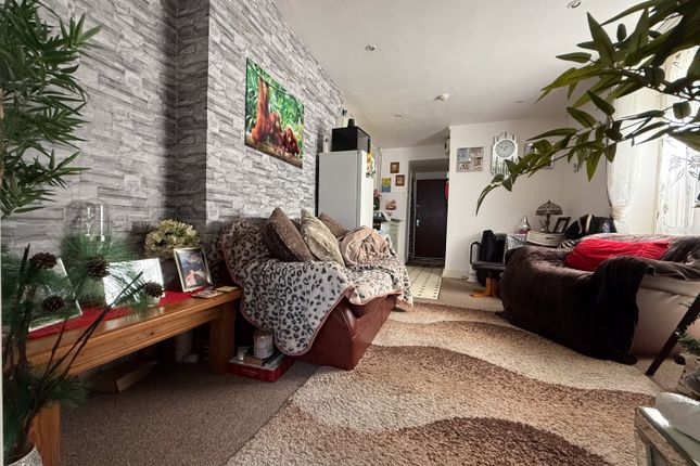 Call 02920 454555 To Secure Your Viewing_9