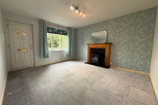 82, Chandos Close, Swindon photo 2