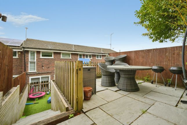 30, Barnard Acres, Waltham Abbey photo 3