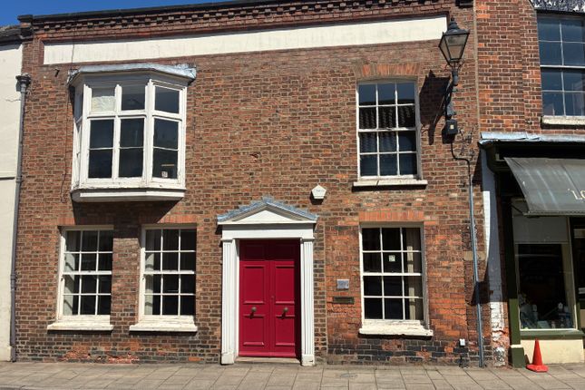 3-5, Eastgate, Louth photo 3