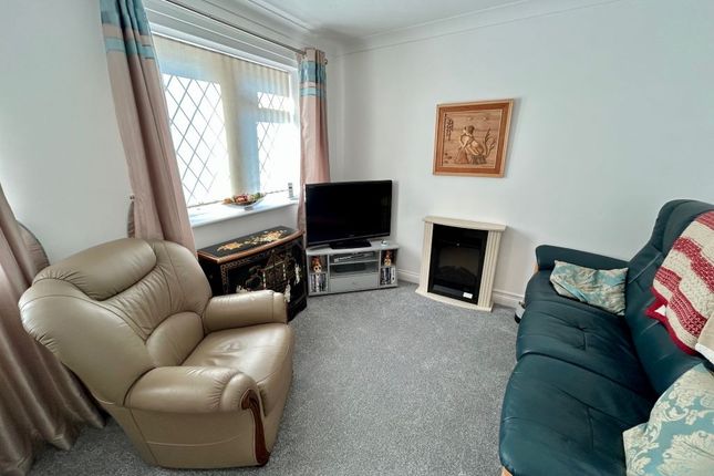 3, Cherry Tree Court, Calne photo 3