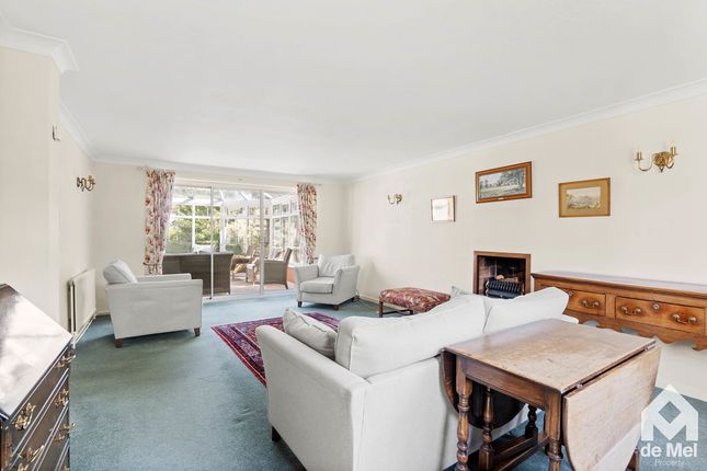 Stonecroft, Elmley Road, Evesham photo 3