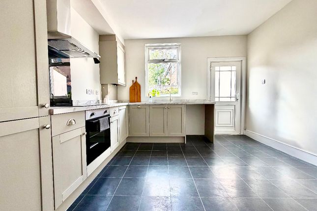 157 Cross Lane, Sheffield photo 4