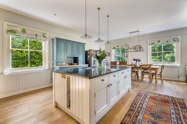 15, Courts Hill Road, Haslemere photo 3