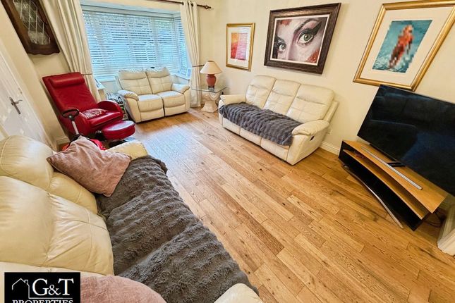 1 Sevendwellings View, Brierley Hill photo 2