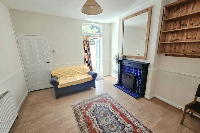 22, Birchwood Crescent, West Midlands photo 2
