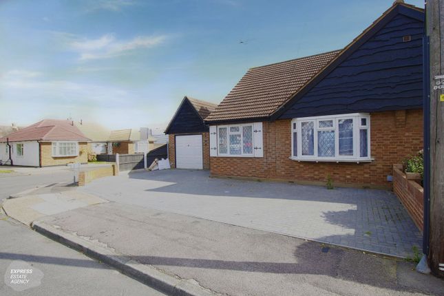 Semi-detached bungalow for sale in Lorraine Close, Billericay