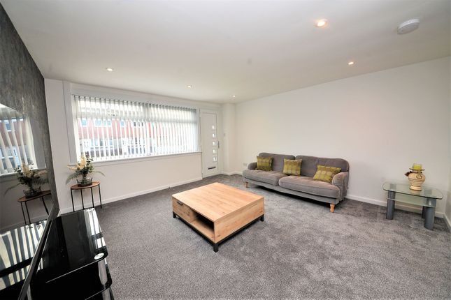 93 Centenary Court, Leven photo 5