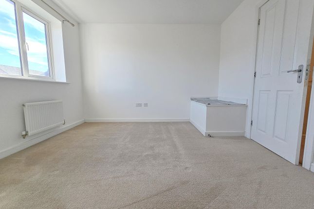 38, Academy Drive, Rugby photo 4