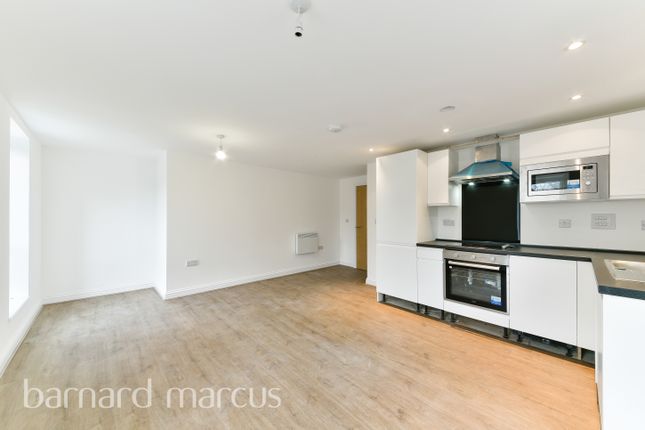 Thumbnail Flat to rent in Cromwell Road, Feltham