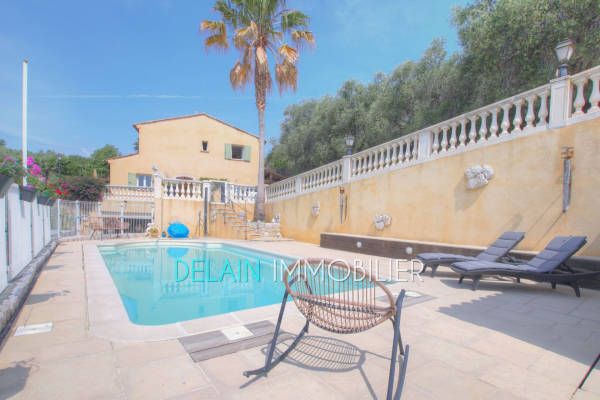 Thumbnail Detached house for sale in 06800 Cagnes-Sur-Mer, France