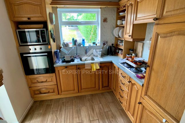 96, Raines Avenue, Worksop photo 5