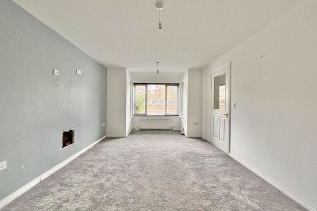 21 Tuscany Gardens, Barnsley photo 3