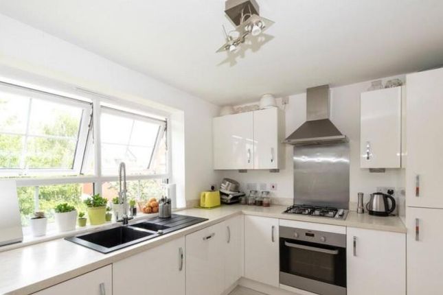 00, The Moorings, Coventry photo 2