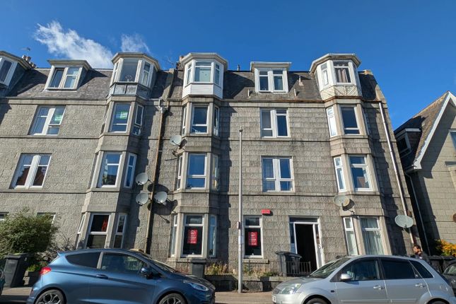 2-bed flat on Flat B, 13 Erskine Street, Aberdeen, £37,000