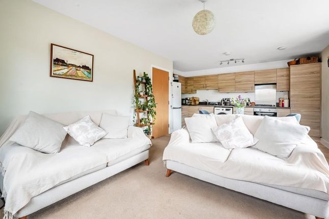 26, Breakspear Gardens, Dorking photo 3