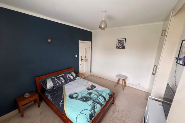10A, Radnor Avenue, Harrow photo 3
