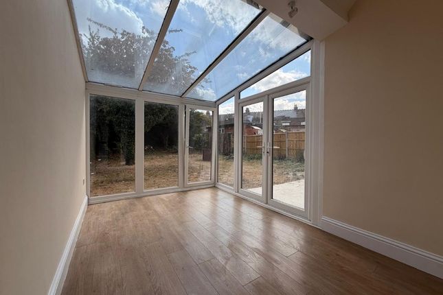 4 First Avenue, Gillingham photo 5