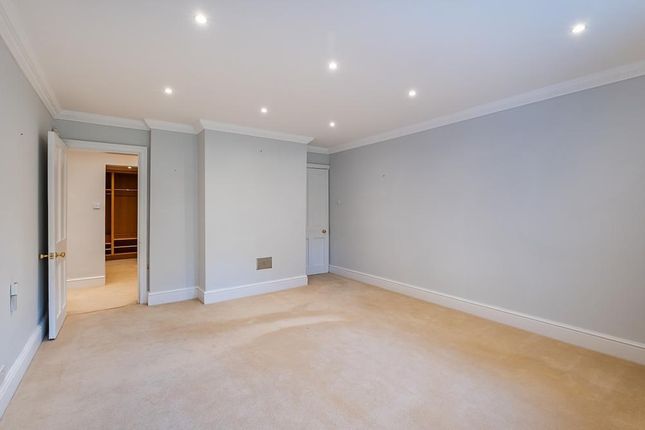 Randolph Crescent, London photo 3