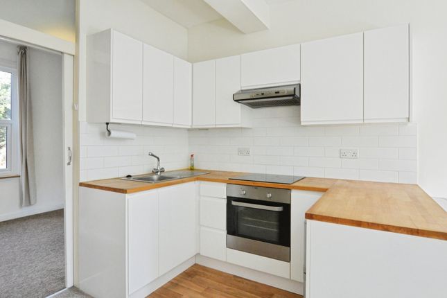 Flat 8, Granville Court, 23 Granville Road, St Albans photo 4