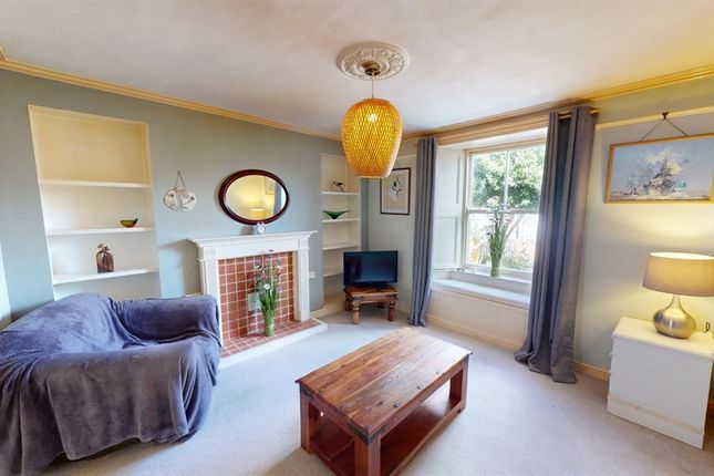 4 Clifton Terrace, Newlyn, Penzance photo 2