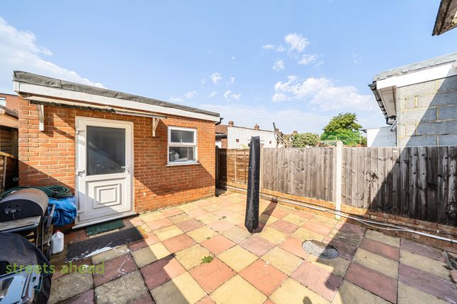 605, Mitcham Road, Croydon photo 4