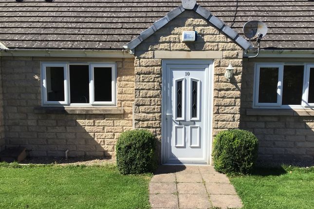 2 bed bungalow to rent in Burwain Fold, Colne BB8