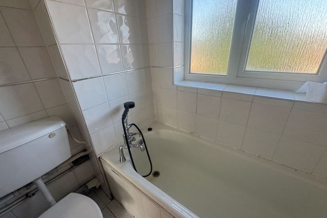 21B, Warwick Road, Liverpool photo 5