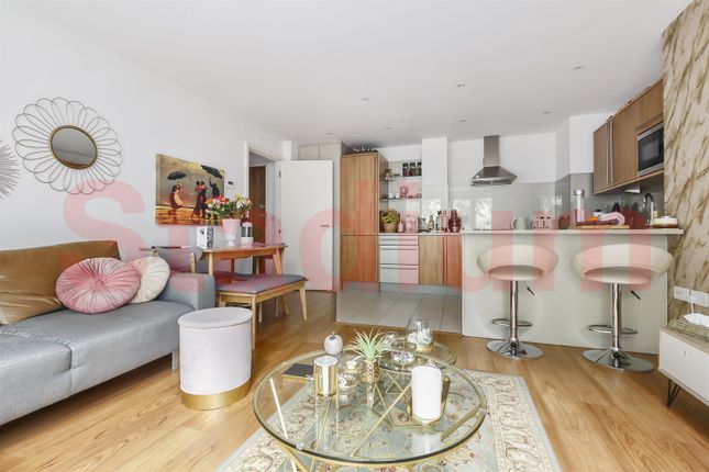 134, Buckler Court, Eden Grove, London photo 4