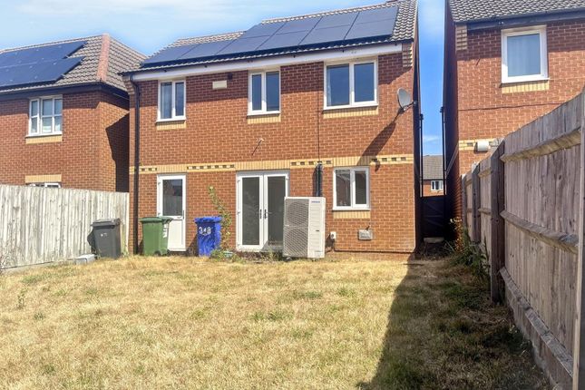 38, Hanover Drive, Brackley photo 3