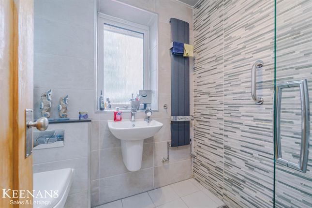1, Queen Elizabeth Crescent, Accrington photo 4