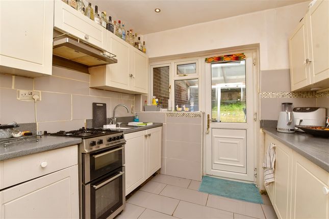 2-bed other on Greenhill Avenue, Caterham, £475,000