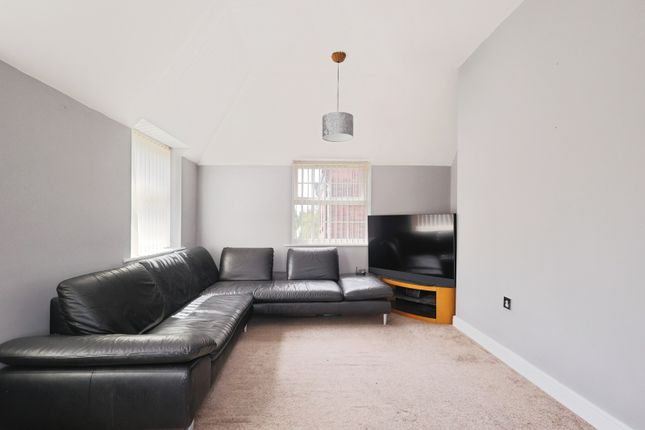 4, Thornley Rise, Manchester photo 4