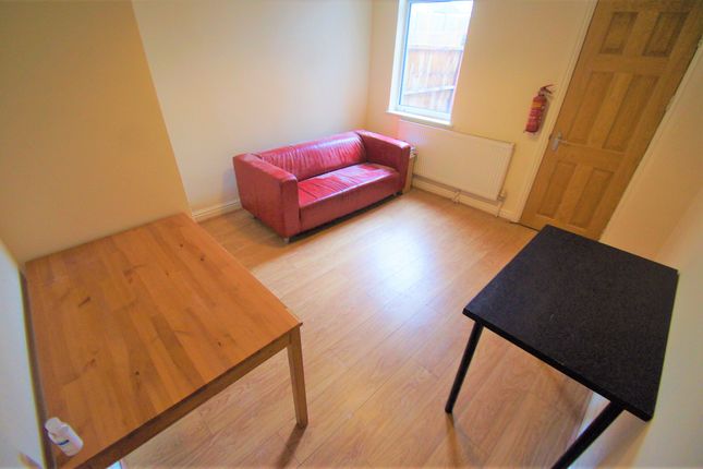 Room 4, 20, Leopold Road, Coventry photo 3