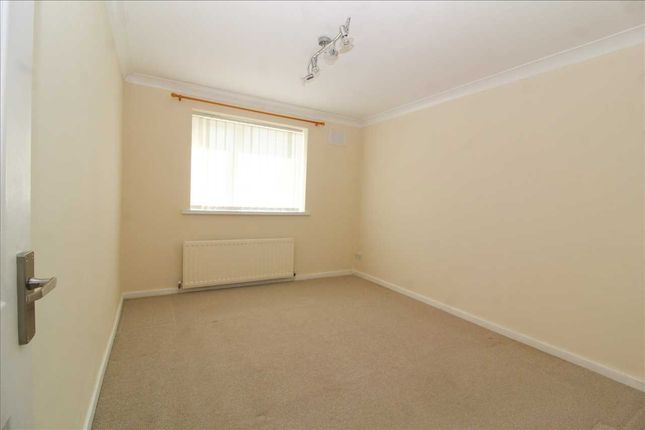 26, Oxford Avenue, Cramlington photo 5