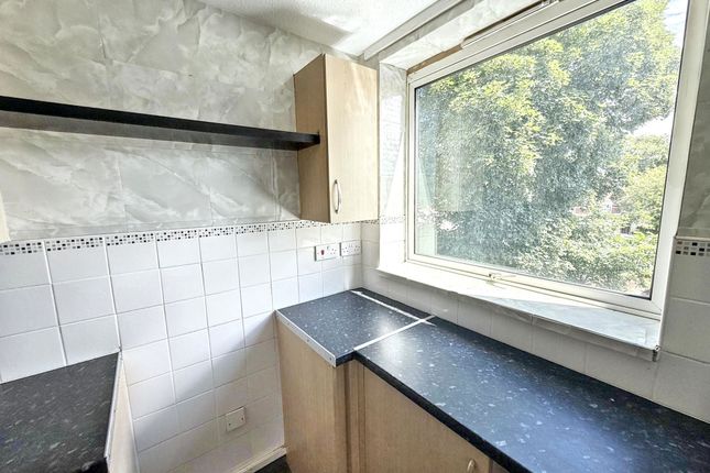 58, Benwell Close, Newcastle upon Tyne photo 5