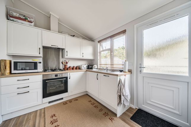 Oakwood Court,10 Rowan Drive, Hogmoor Road, Bordon photo 3