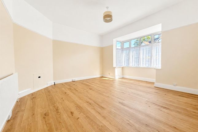 4, Mayfield Road, London photo 2