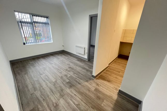 499G Flat 1, Saffron Lane, Leicester photo 5