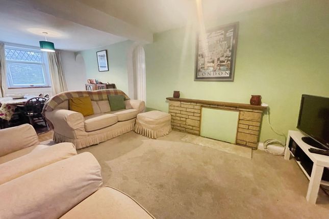 16 Queen Street, Port Talbot photo 2