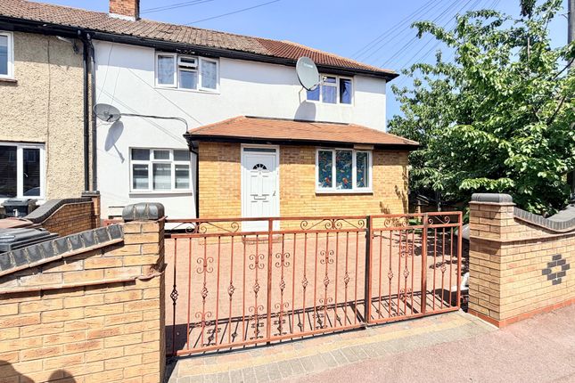 4-bed house on 9, DAGENHAM, £3,250/mo